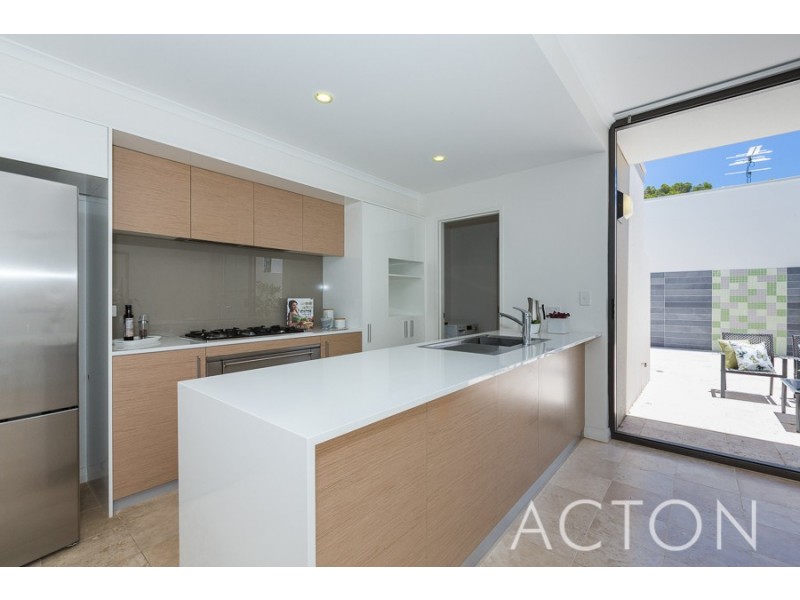 3/10 Athletes Parade, Floreat WA 6014