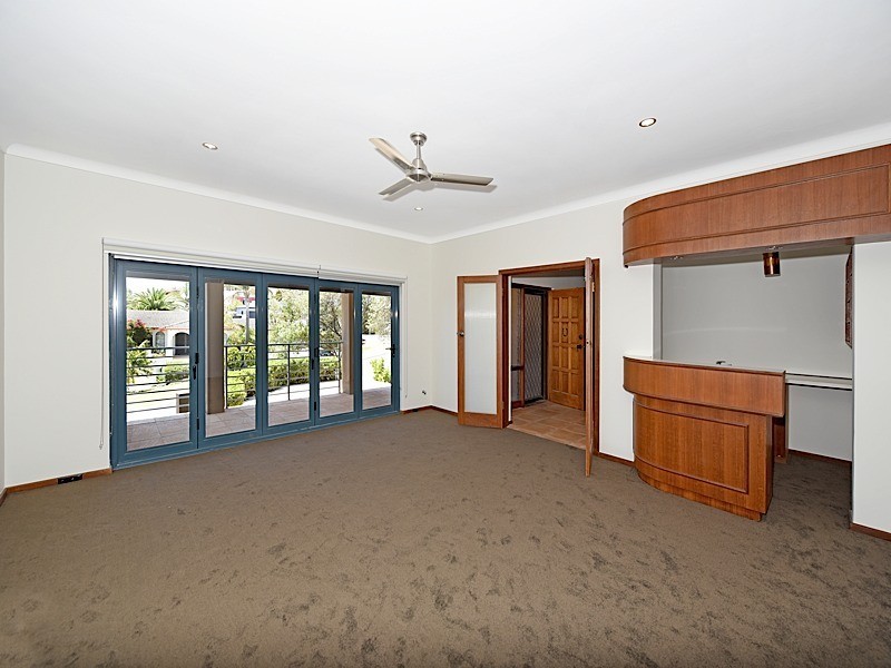 3 Wayeela Place, City Beach WA 6015