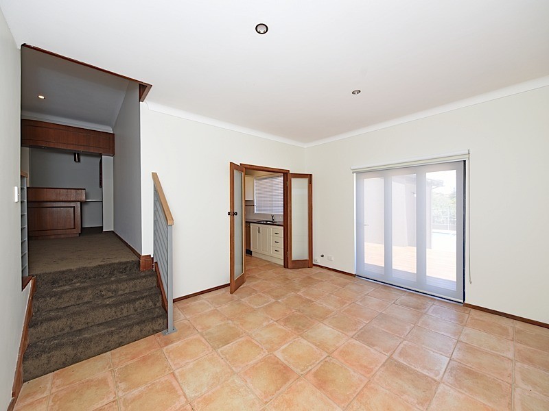 3 Wayeela Place, City Beach WA 6015