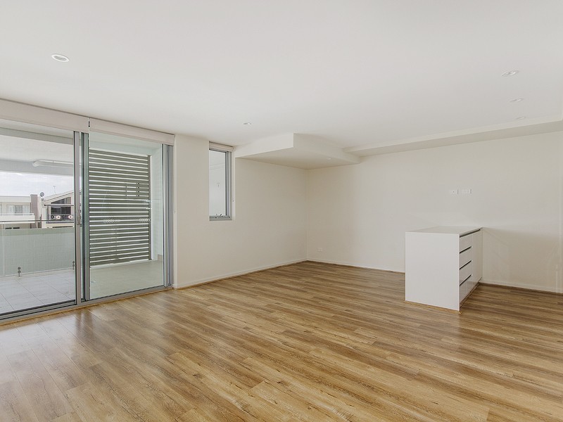 8 / 13 O’Connor Close, North Coogee WA 6163