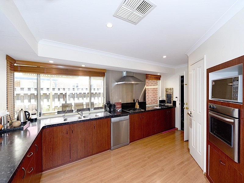 1 Karalla Elbow, Quinns Rocks WA 6030