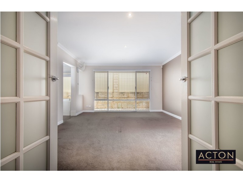 7 Halyard Crescent, Jindalee WA 6036