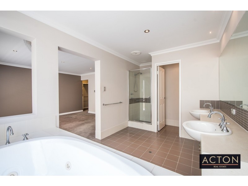 7 Halyard Crescent, Jindalee WA 6036