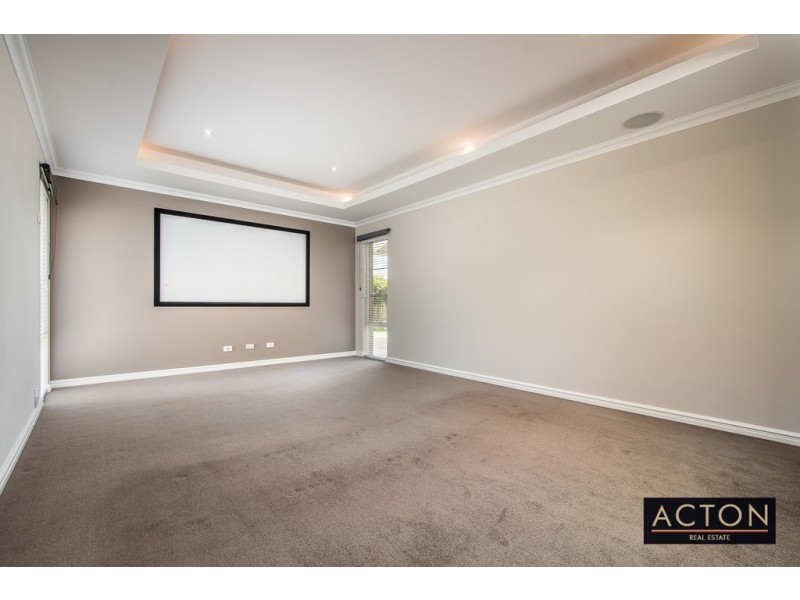 7 Halyard Crescent, Jindalee WA 6036