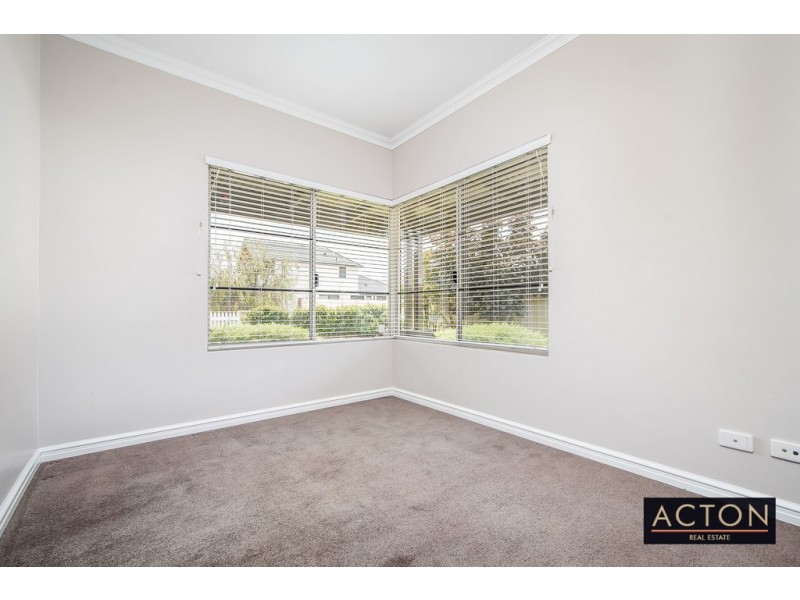 7 Halyard Crescent, Jindalee WA 6036