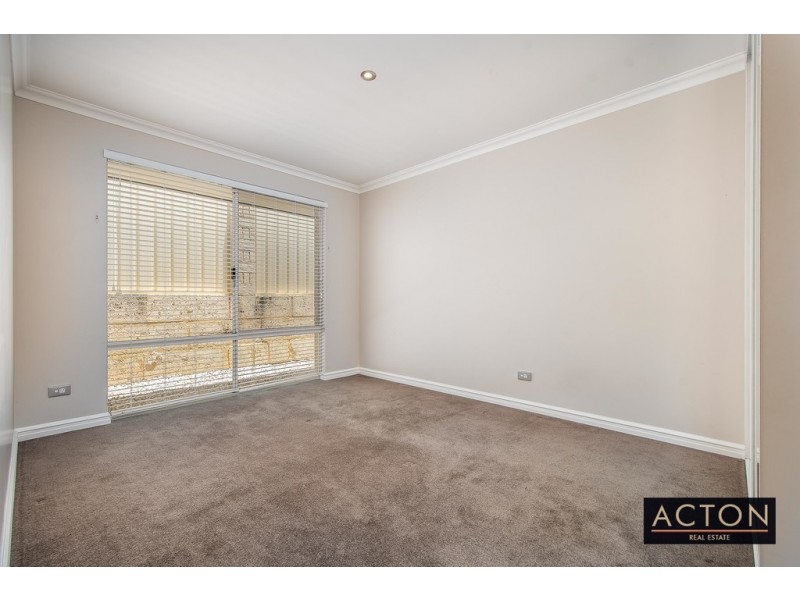 7 Halyard Crescent, Jindalee WA 6036