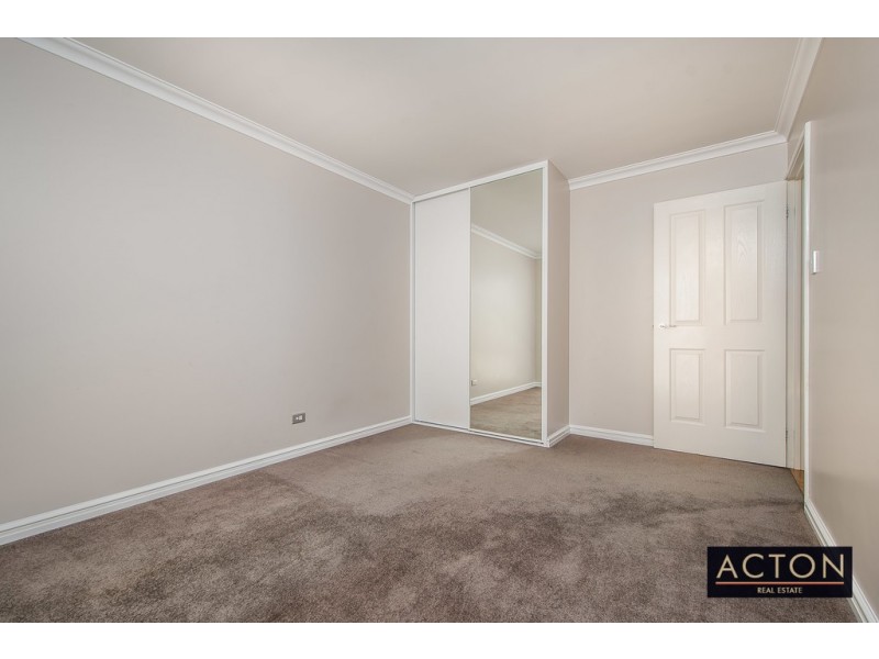 7 Halyard Crescent, Jindalee WA 6036