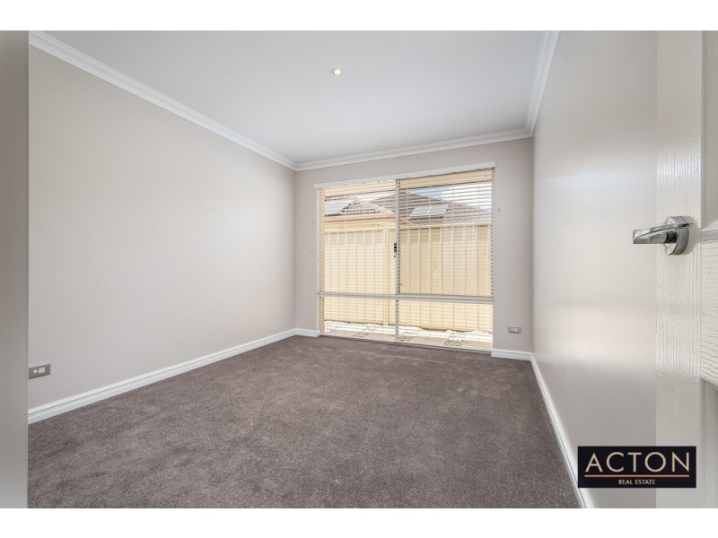 7 Halyard Crescent, Jindalee WA 6036