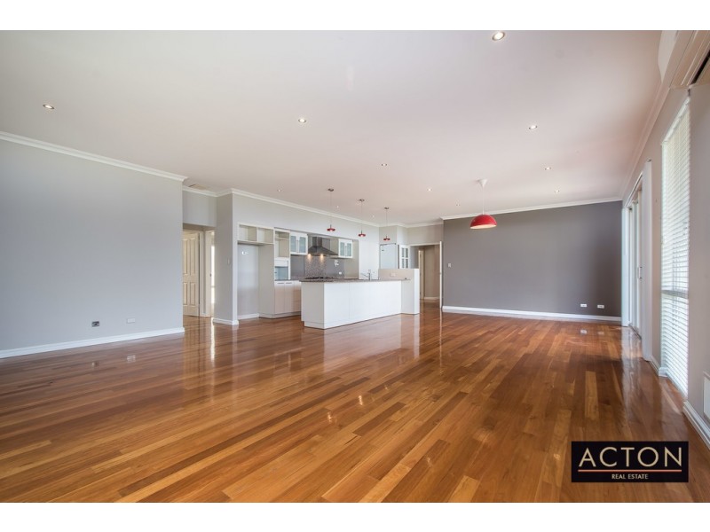 7 Halyard Crescent, Jindalee WA 6036