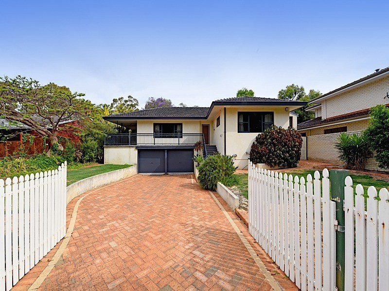 3 Patonga Way, City Beach WA 6015