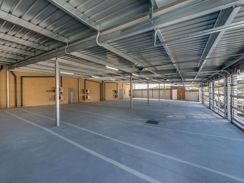 8/2 Commander Drive, Alkimos WA 6038