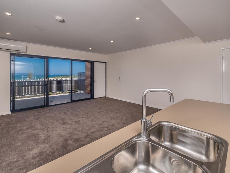 11/2 Commander Drive, Alkimos WA 6038