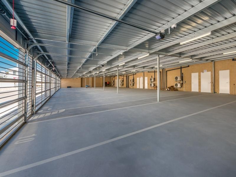 18/2 Commander Drive, Alkimos WA 6038