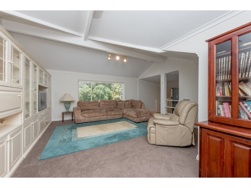 5 CLAREVILLE CRESCENT, Kallaroo WA 6025