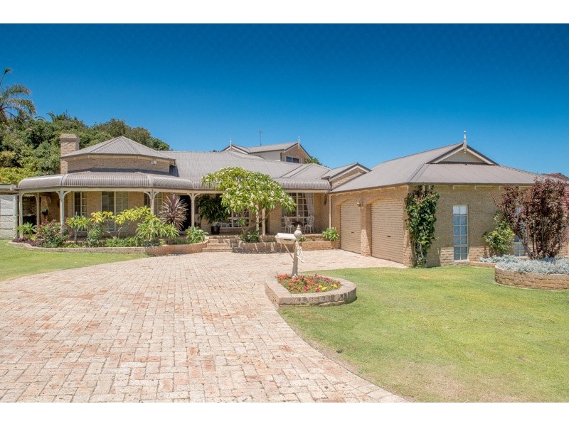 5 CLAREVILLE CRESCENT, Kallaroo WA 6025