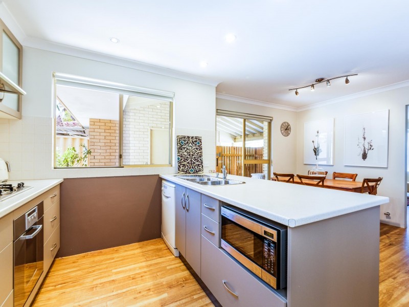 10/2 Talbot Road, Woodlands WA 6018