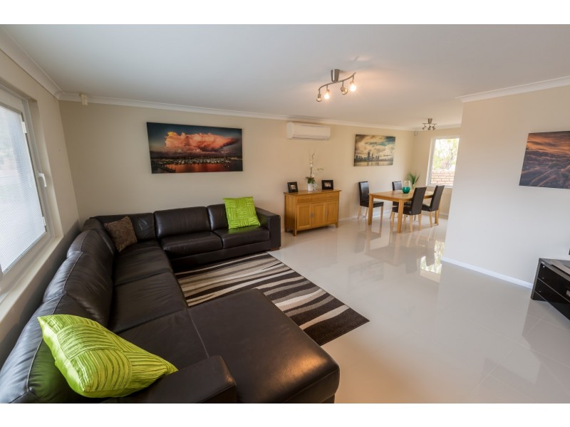 2 CARRON RISE, Hillarys WA 6025