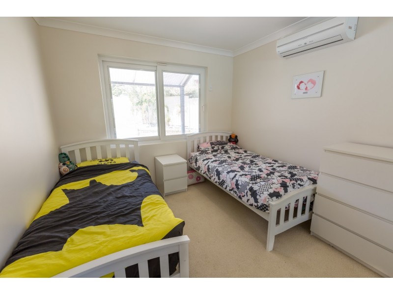 2 CARRON RISE, Hillarys WA 6025