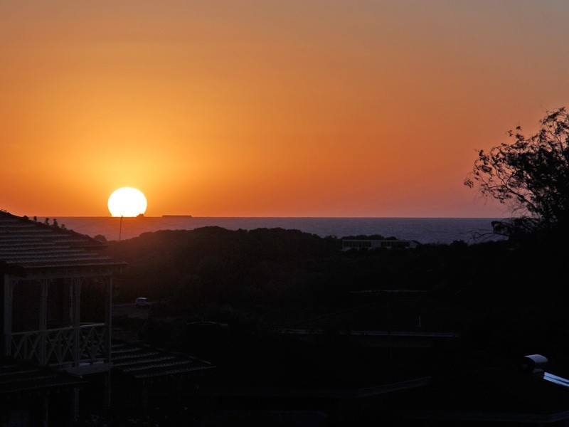 2 CARRON RISE, Hillarys WA 6025