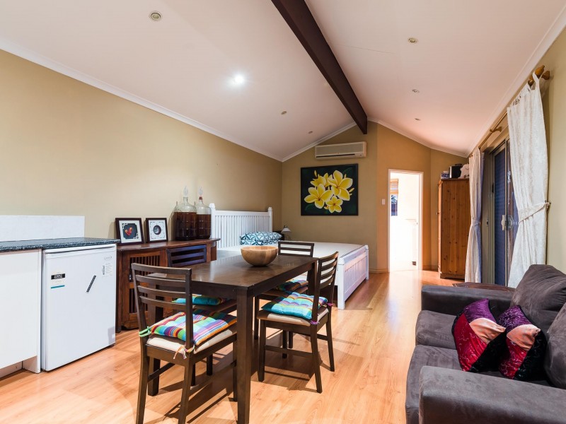 6 DEE WHY GROVE, Kallaroo WA 6025