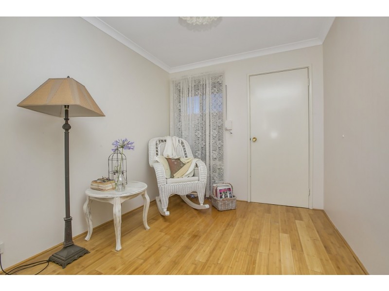 1/12 UNGAROO ROAD, Westminster WA 6061