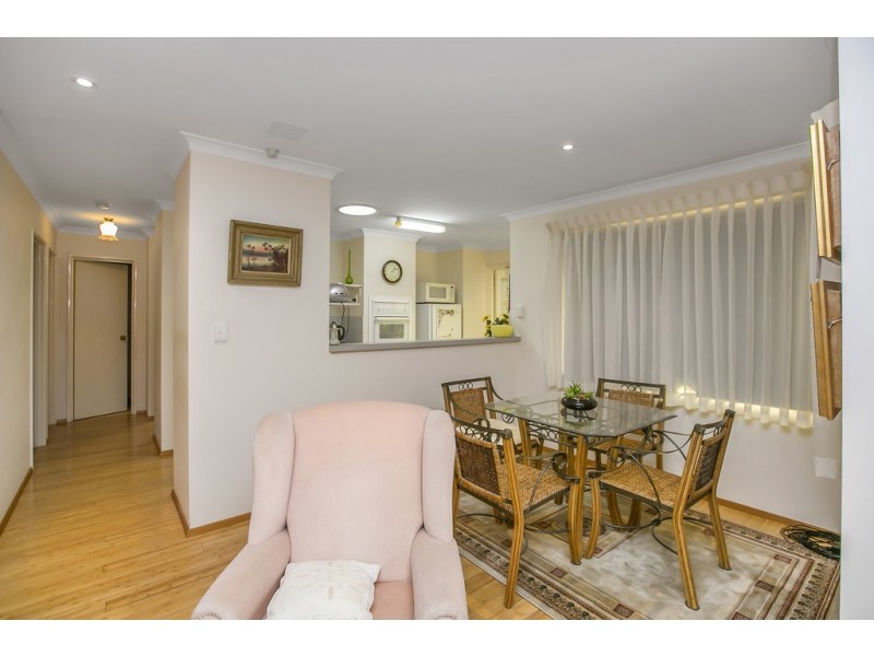 1/12 UNGAROO ROAD, Westminster WA 6061