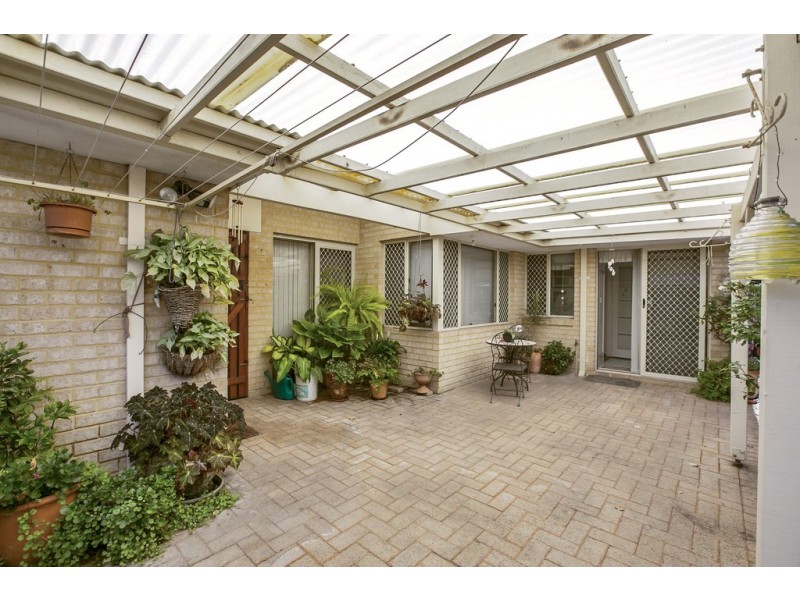 1/12 UNGAROO ROAD, Westminster WA 6061