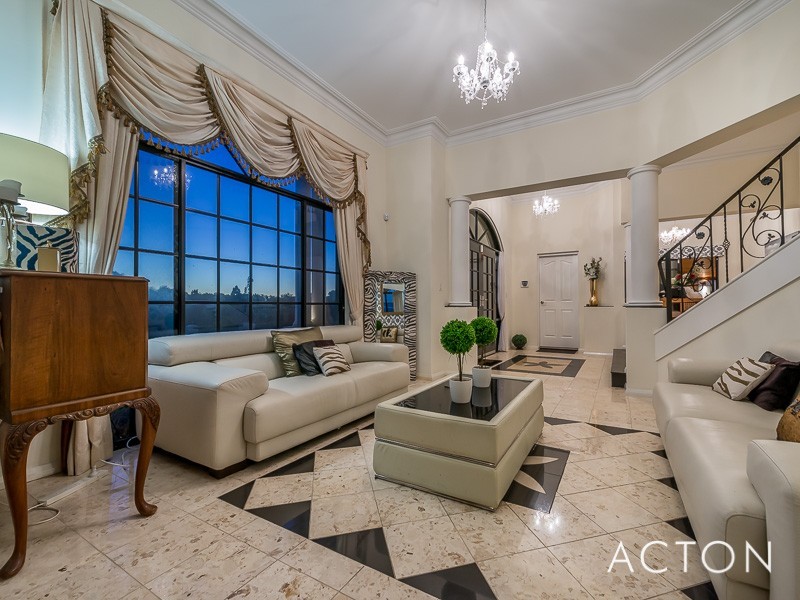 43 LONG BEACH PROMENADE, Mindarie WA 6030