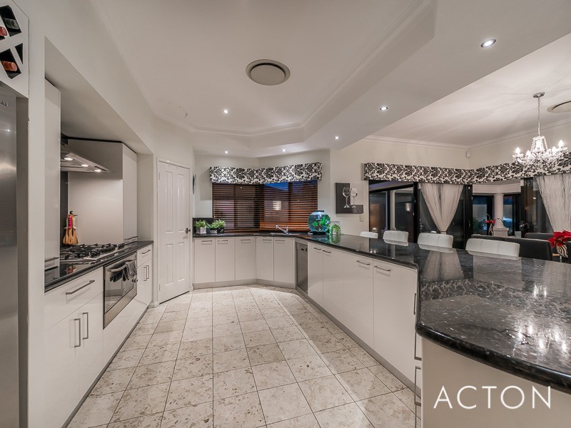 43 LONG BEACH PROMENADE, Mindarie WA 6030