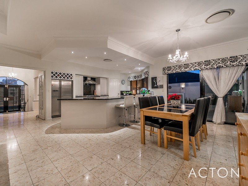 43 LONG BEACH PROMENADE, Mindarie WA 6030