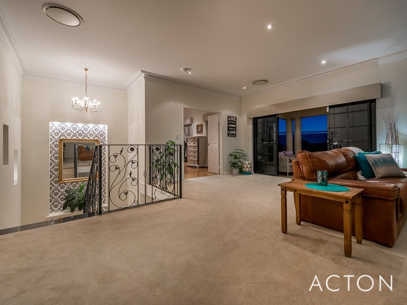 43 LONG BEACH PROMENADE, Mindarie WA 6030