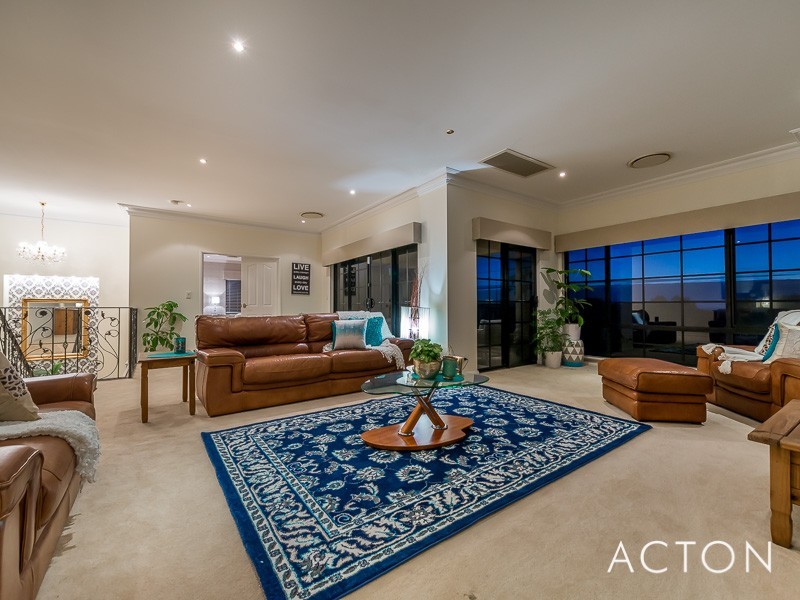 43 LONG BEACH PROMENADE, Mindarie WA 6030