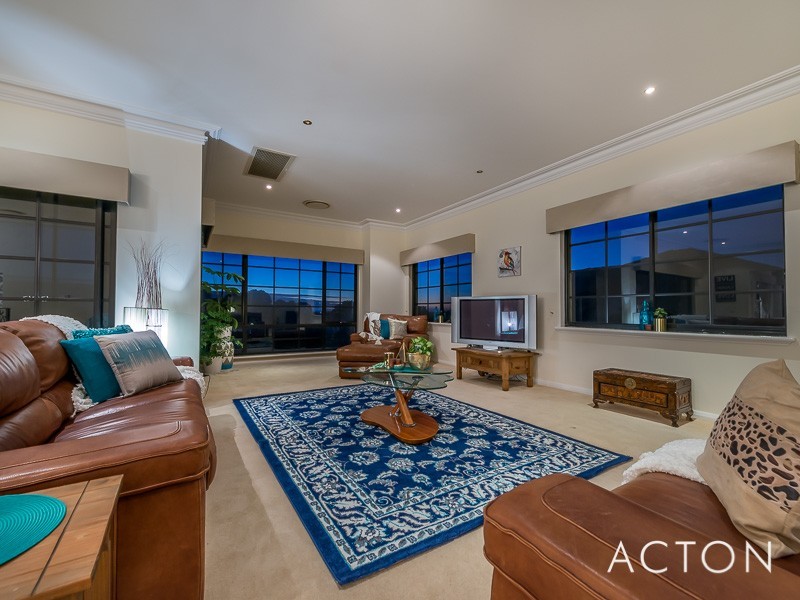 43 LONG BEACH PROMENADE, Mindarie WA 6030