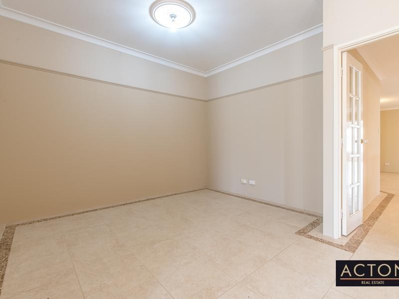 19 DARTMOUTH CIRCLE, Quinns Rocks WA 6030