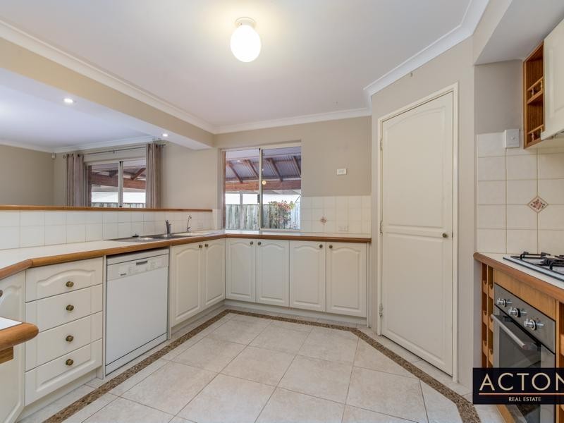 19 DARTMOUTH CIRCLE, Quinns Rocks WA 6030