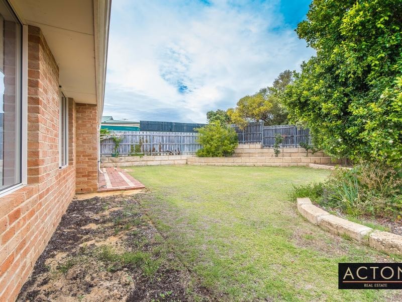 19 DARTMOUTH CIRCLE, Quinns Rocks WA 6030