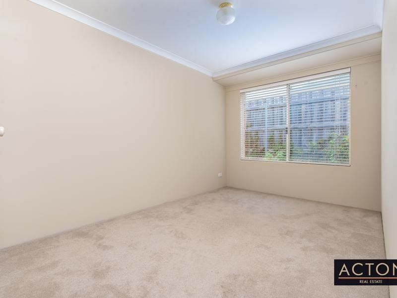 19 DARTMOUTH CIRCLE, Quinns Rocks WA 6030