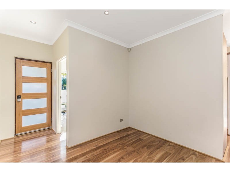 1/16 Wallace Street, Belmont WA 6104