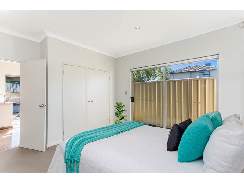 1/16 Wallace Street, Belmont WA 6104