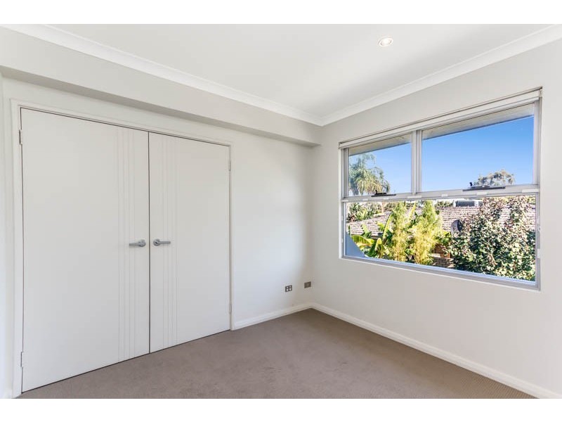 1/16 Wallace Street, Belmont WA 6104