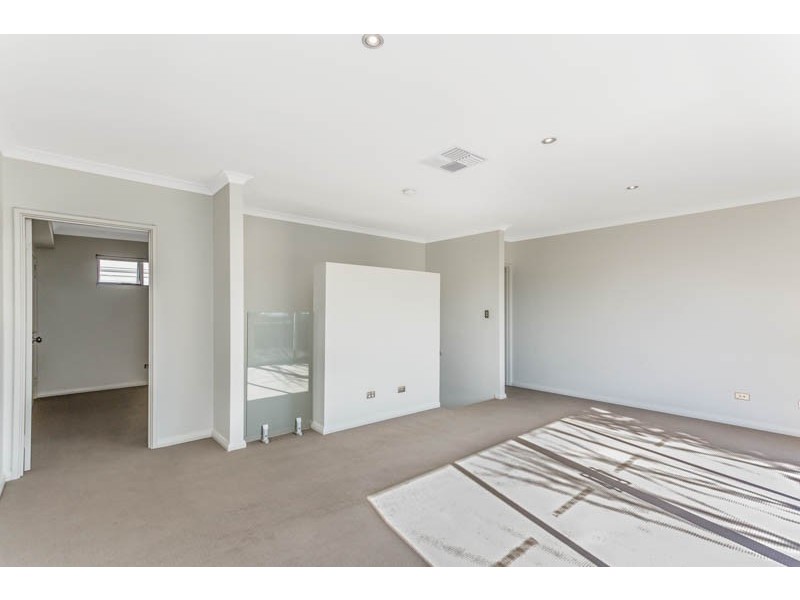 1/16 Wallace Street, Belmont WA 6104