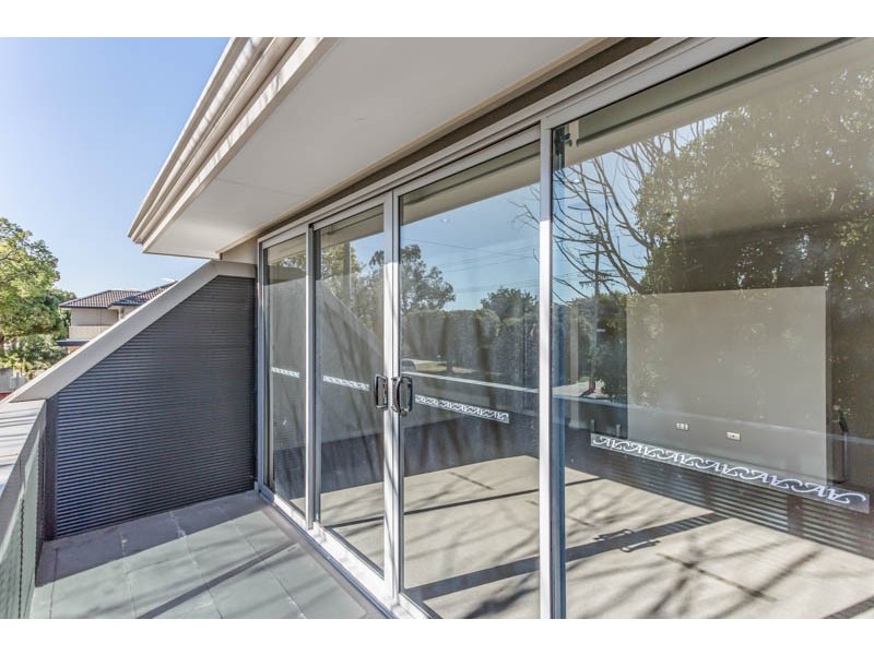 1/16 Wallace Street, Belmont WA 6104