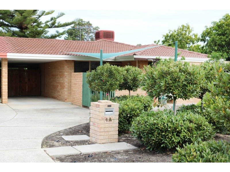 4A Synnot View, Marangaroo WA 6064