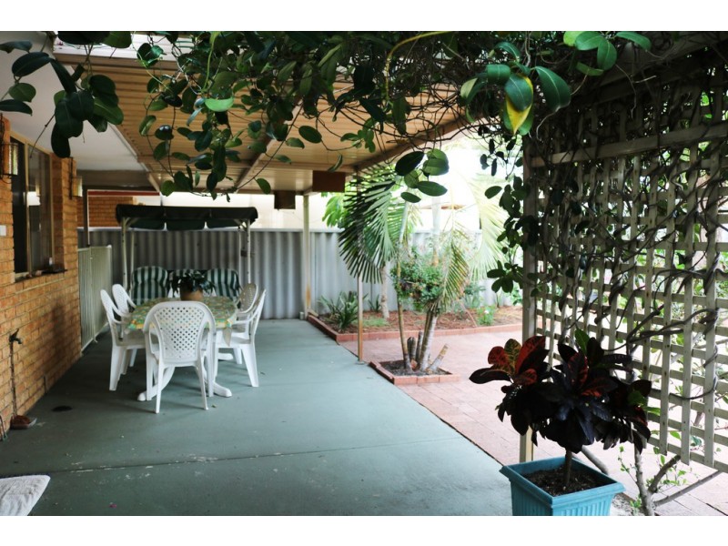 4A Synnot View, Marangaroo WA 6064