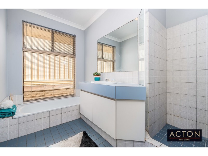 22 Banfield Grove, Clarkson WA 6030