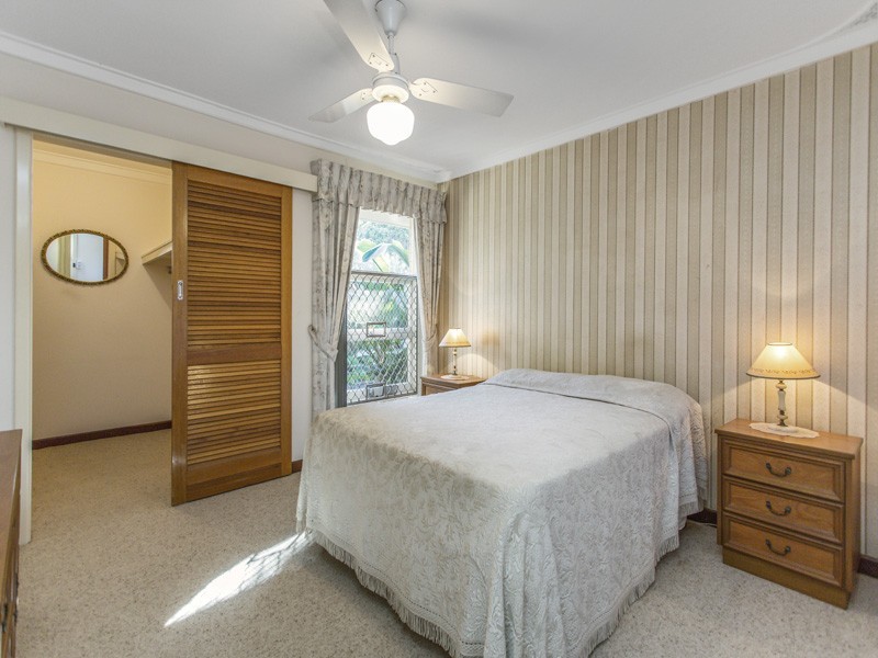 11 Lyndhurst Street, Dianella WA 6059