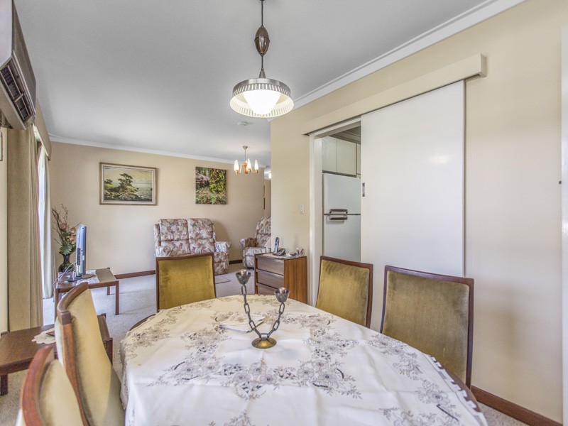 11 Lyndhurst Street, Dianella WA 6059
