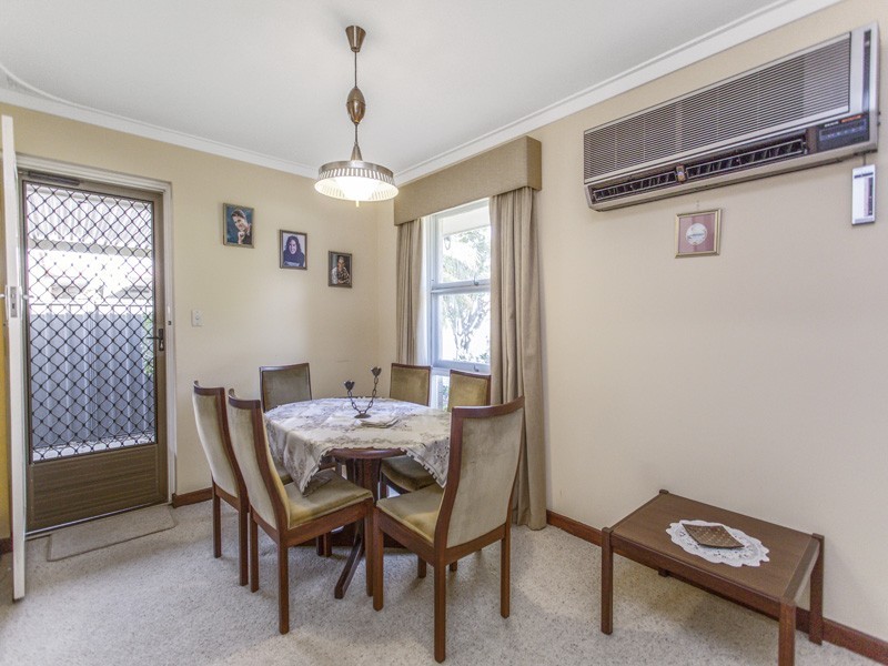 11 Lyndhurst Street, Dianella WA 6059