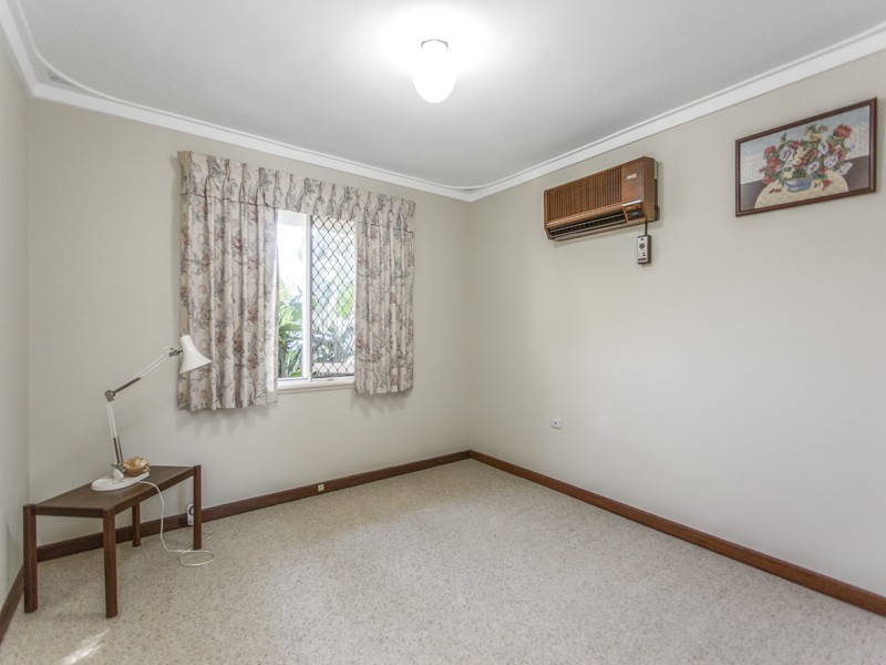 11 Lyndhurst Street, Dianella WA 6059