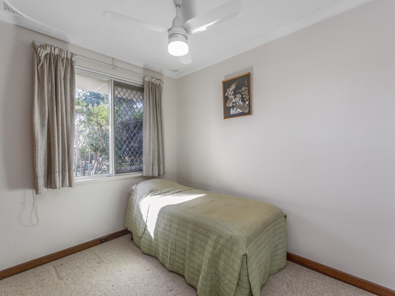 11 Lyndhurst Street, Dianella WA 6059